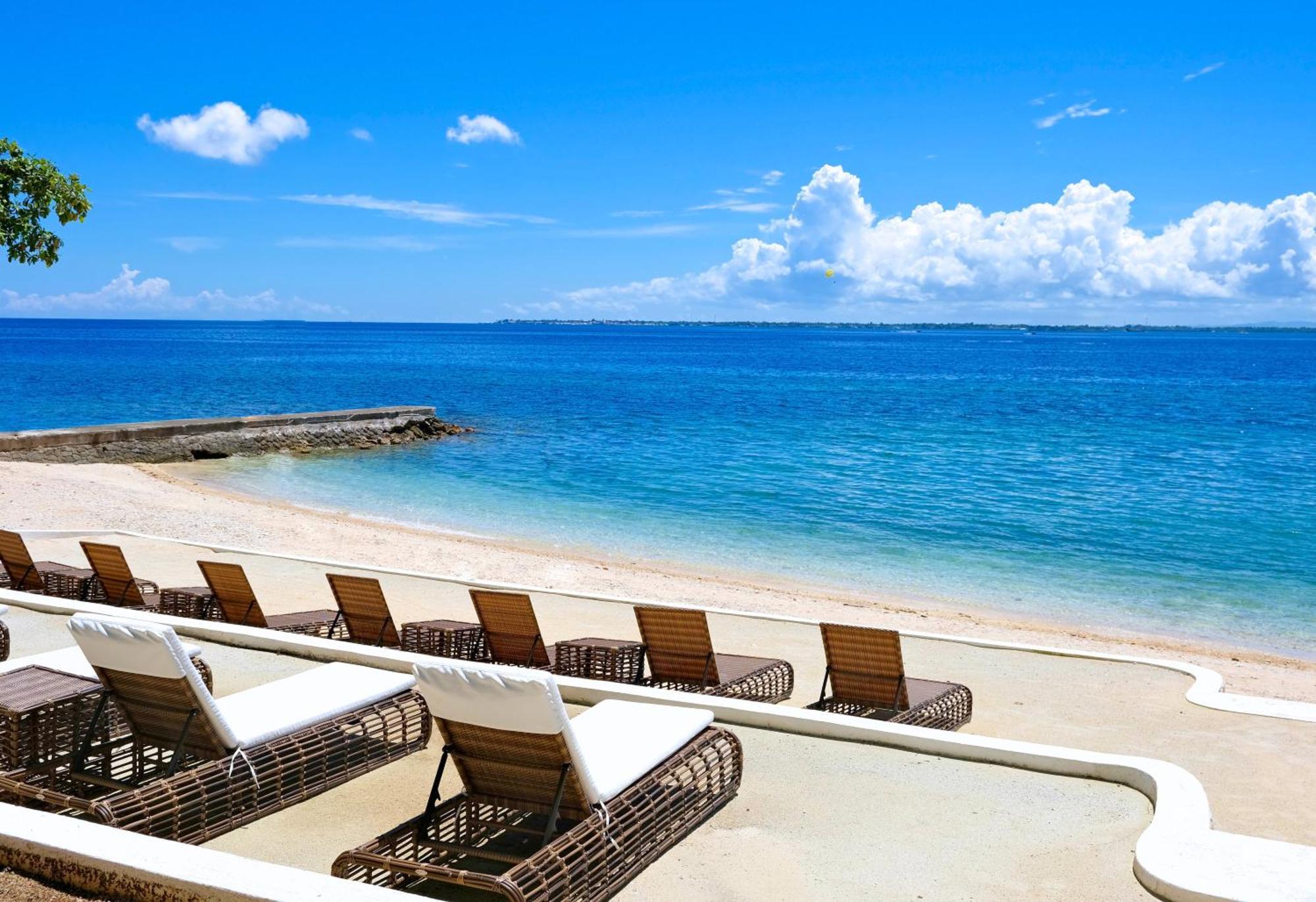 Belmont Hotel Mactan Мактан Экстерьер фото