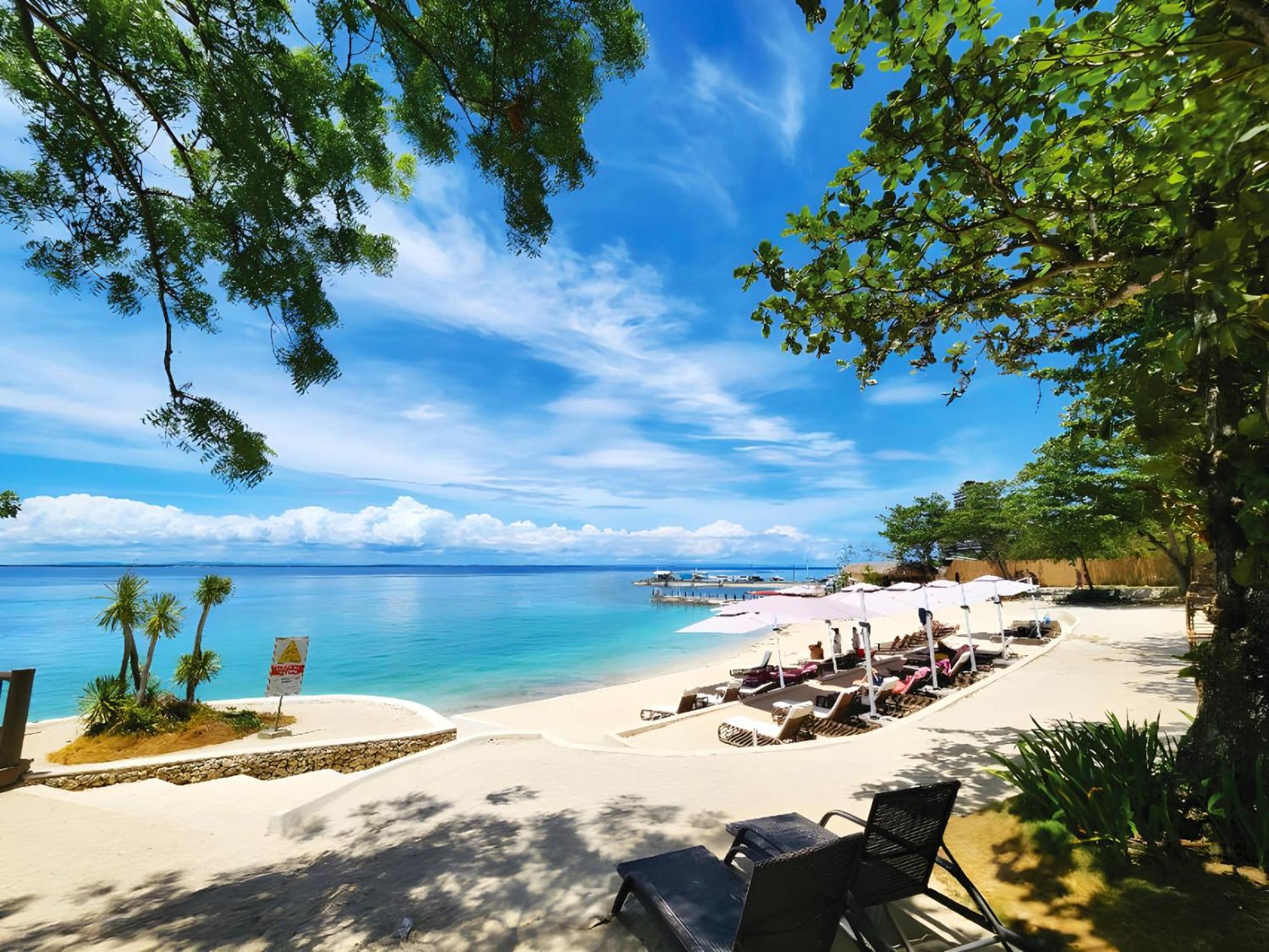 Belmont Hotel Mactan Мактан Экстерьер фото